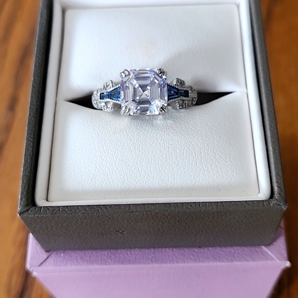 Sapphire ring